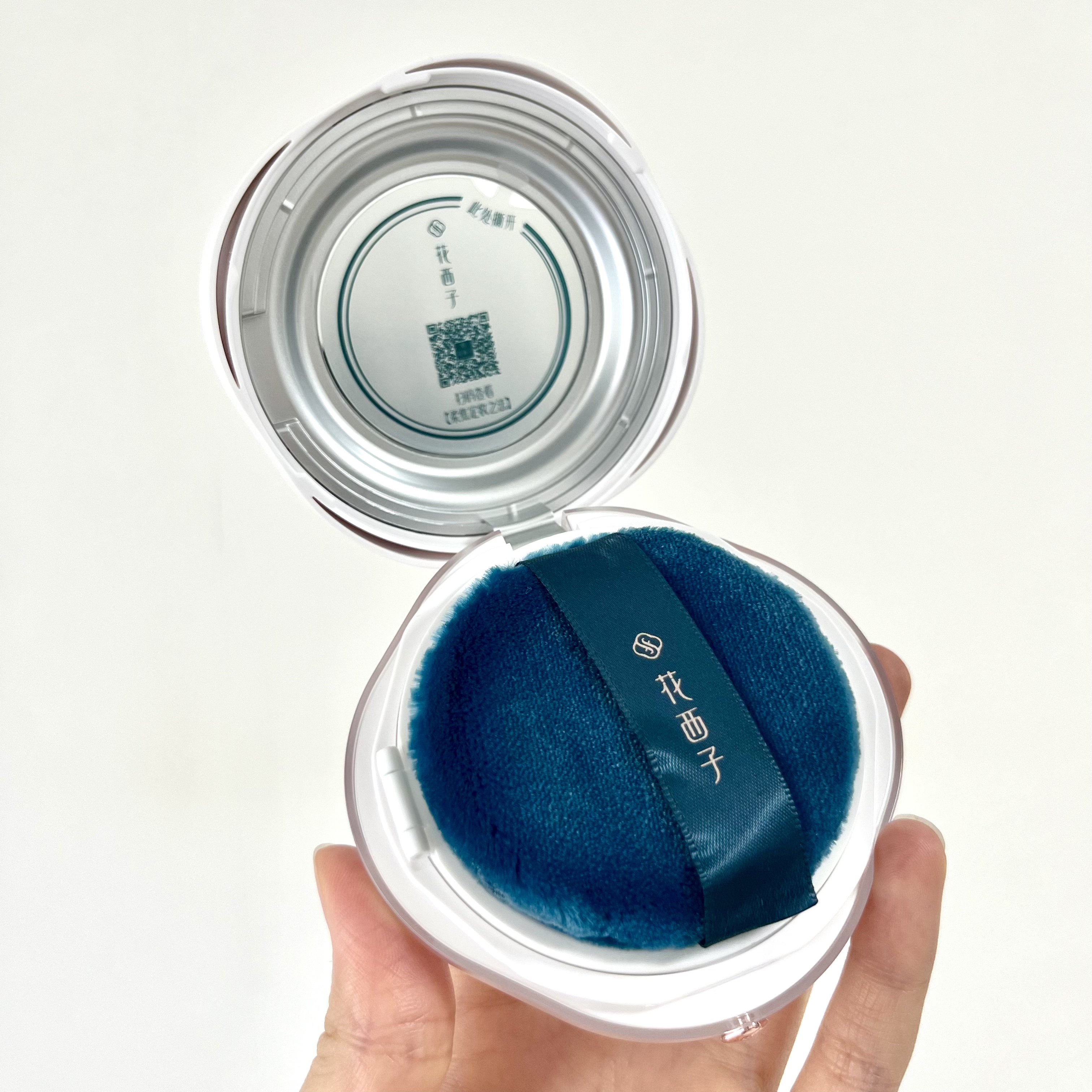 玉養桃花 ルースパウダー/花西子/ルースパウダーを使ったクチコミ（2枚目）