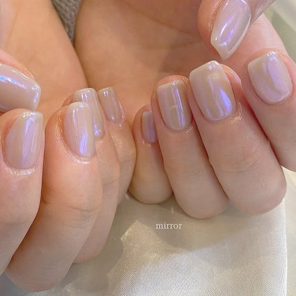 mina on LIPS 「透け感のあるグレーにmirrorを🥺🥣💟#福岡ネイル#マグネ..」(1枚目)