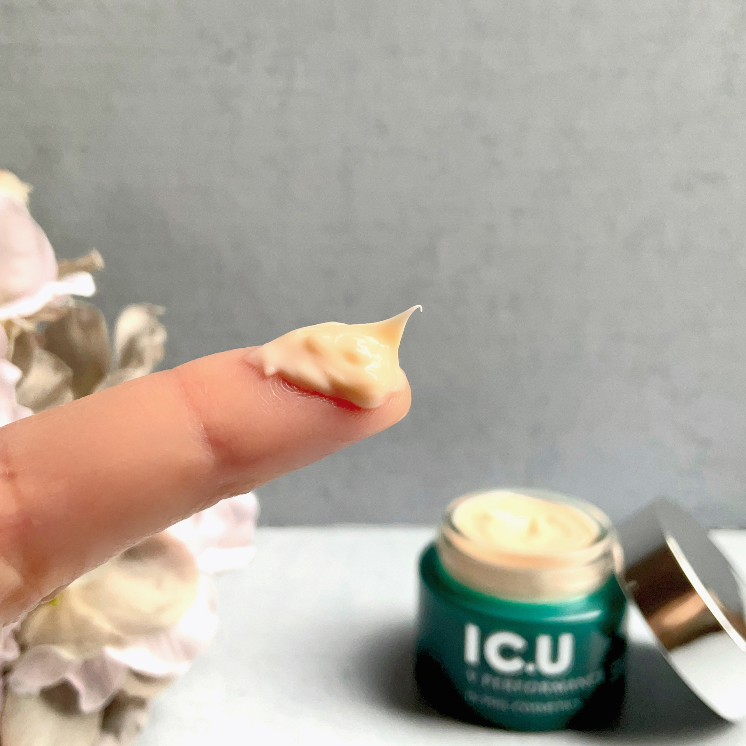 フイルナチュラント　IC.U　V パフォーマンス/IC.U/フェイスクリームを使ったクチコミ（3枚目）