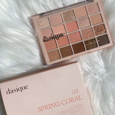 dasique ムードシャドウパレットのクチコミ「【発売前から話題沸騰の20色パレット💐 これは買うべき！！デイジークのアイシャドウパレット】
.....」（2枚目）