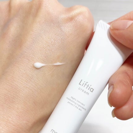 リフティアクリーム(目元用クリーム )/メザイク/アイケア・アイクリームを使ったクチコミ(5枚目)