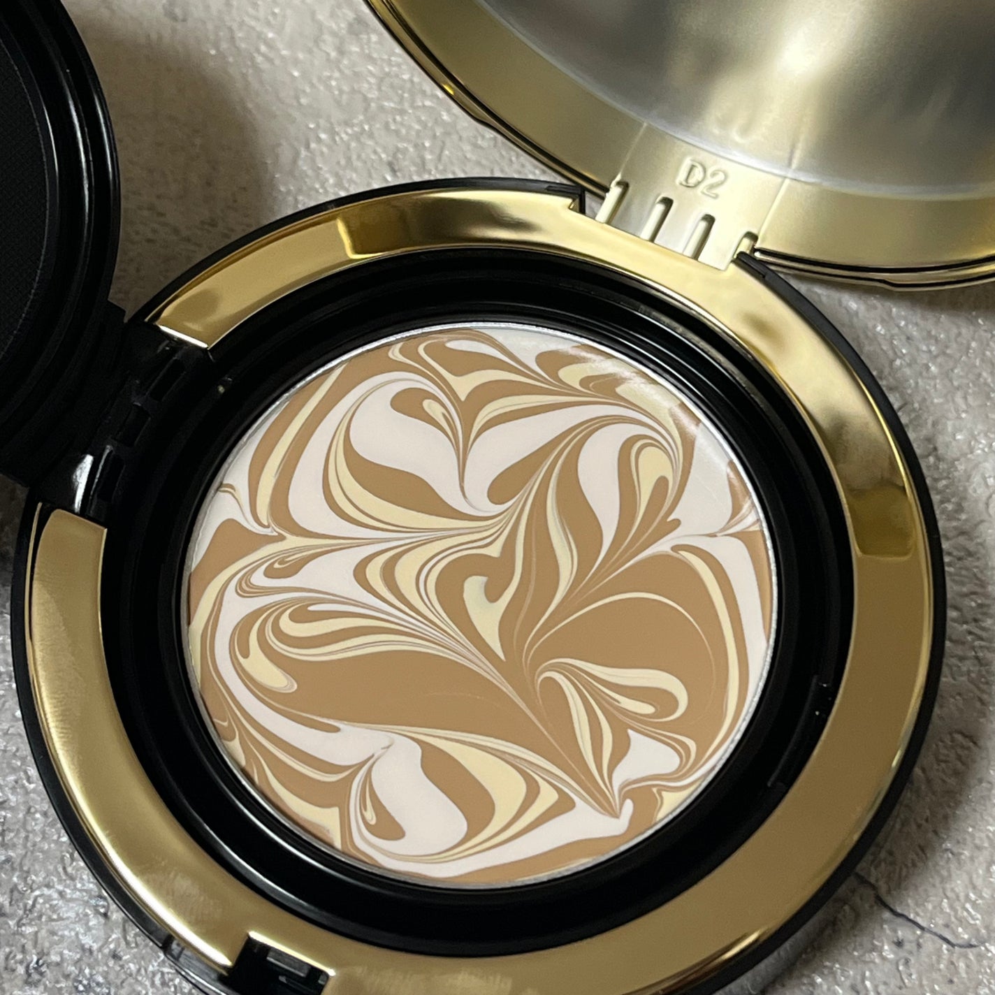 SIGNATURE ESSENCE COVER PACT /AGE20’s/クリーム・エマルジョンファンデーションを使ったクチコミ(4枚目)