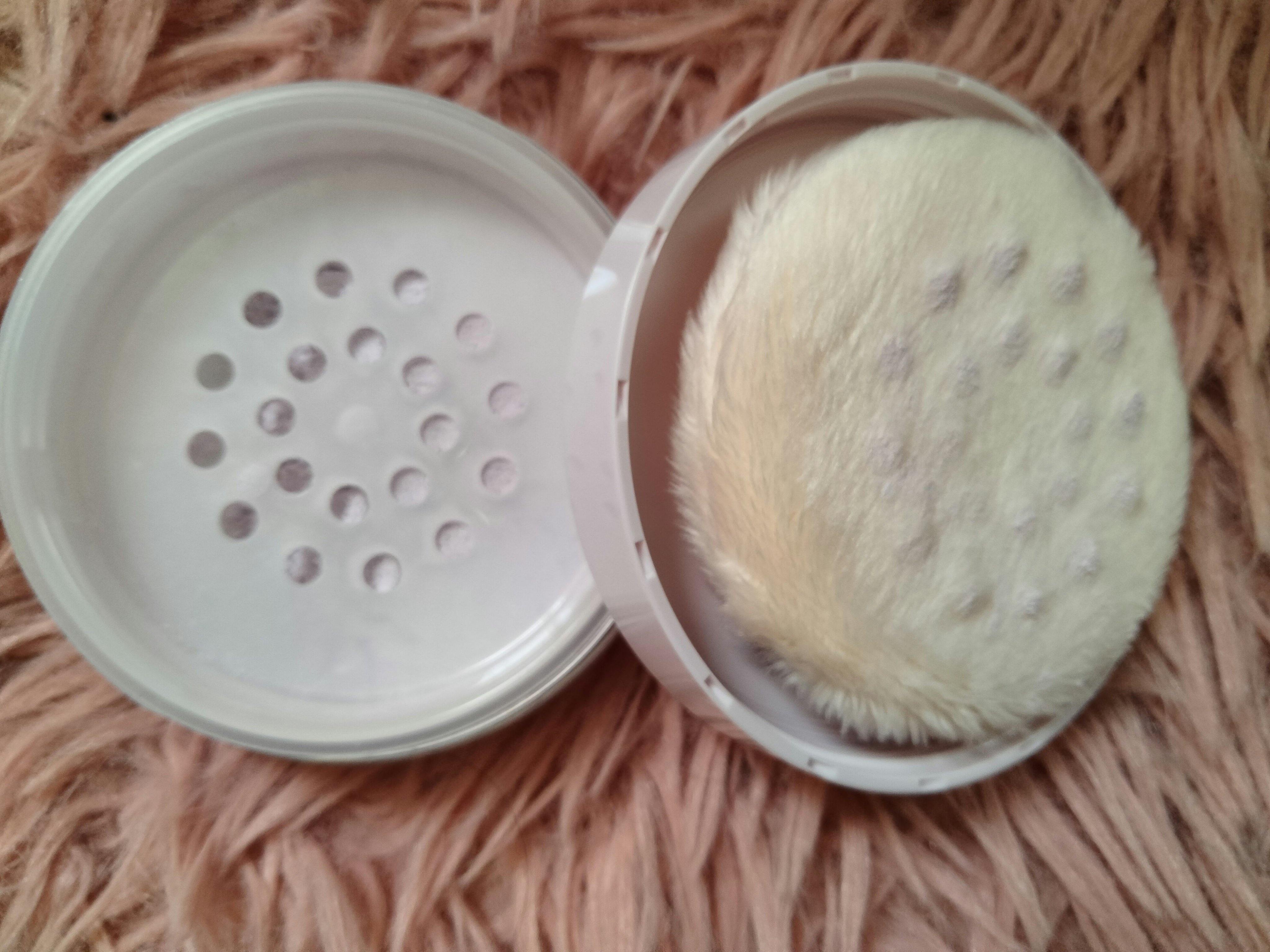 シルキールースモイストパウダー/キャンメイク/ルースパウダーを使ったクチコミ（3枚目）