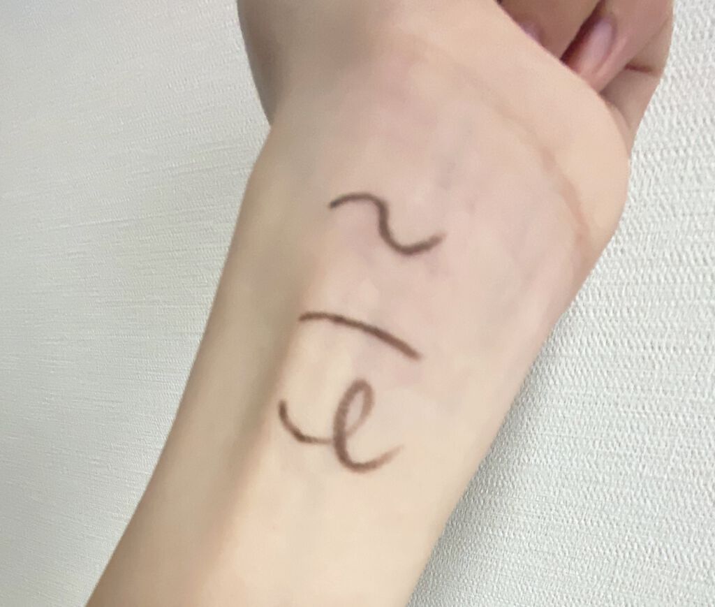 「密着アイライナー」クリームペンシル/デジャヴュ/ペンシルアイライナーを使ったクチコミ(3枚目)