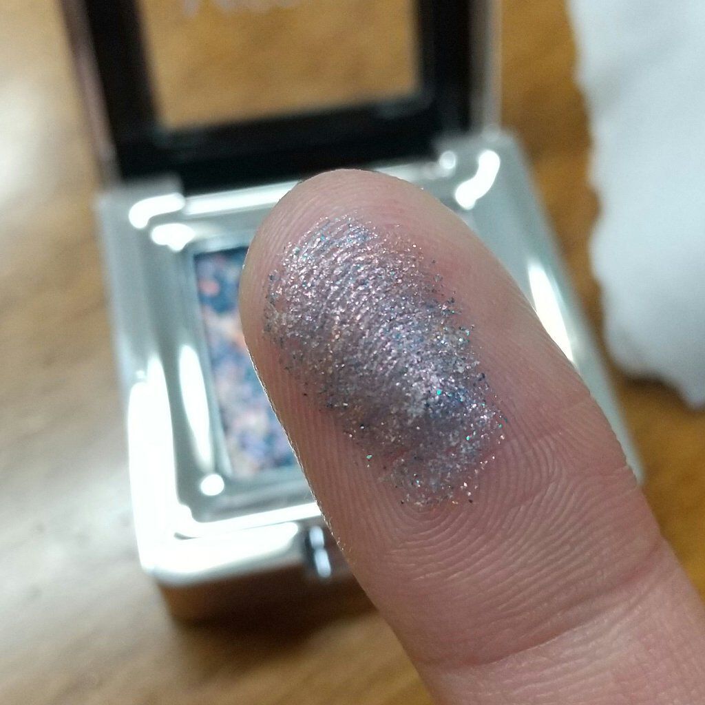 グリッタープリズム シャドウ GBL01 オルゴールプリズム/MISSHA/グリッターを使ったクチコミ（3枚目）