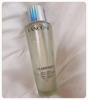 


LANCOME
クラリフィック デュアル エッセンス ローション
150ml  ￥12100(税込)


入れ物からして高級感があります✧︎*。
キャップがオーロラに輝くので見とれちゃいます☺️💓