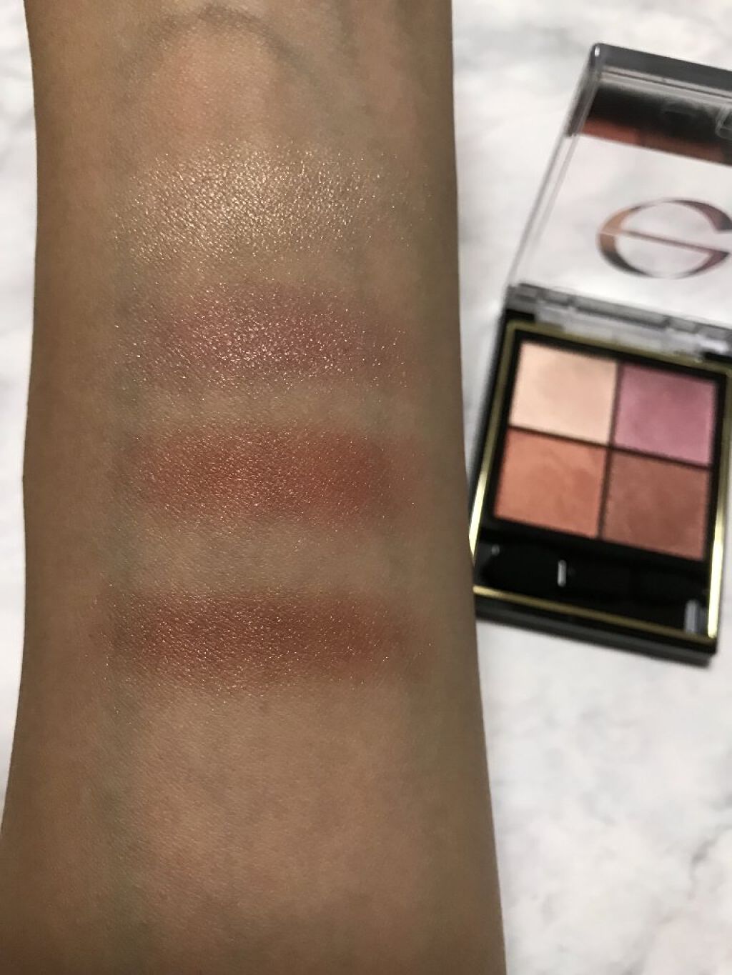 リアルクローズシャドウ/excel/アイシャドウパレットを使ったクチコミ（2枚目）