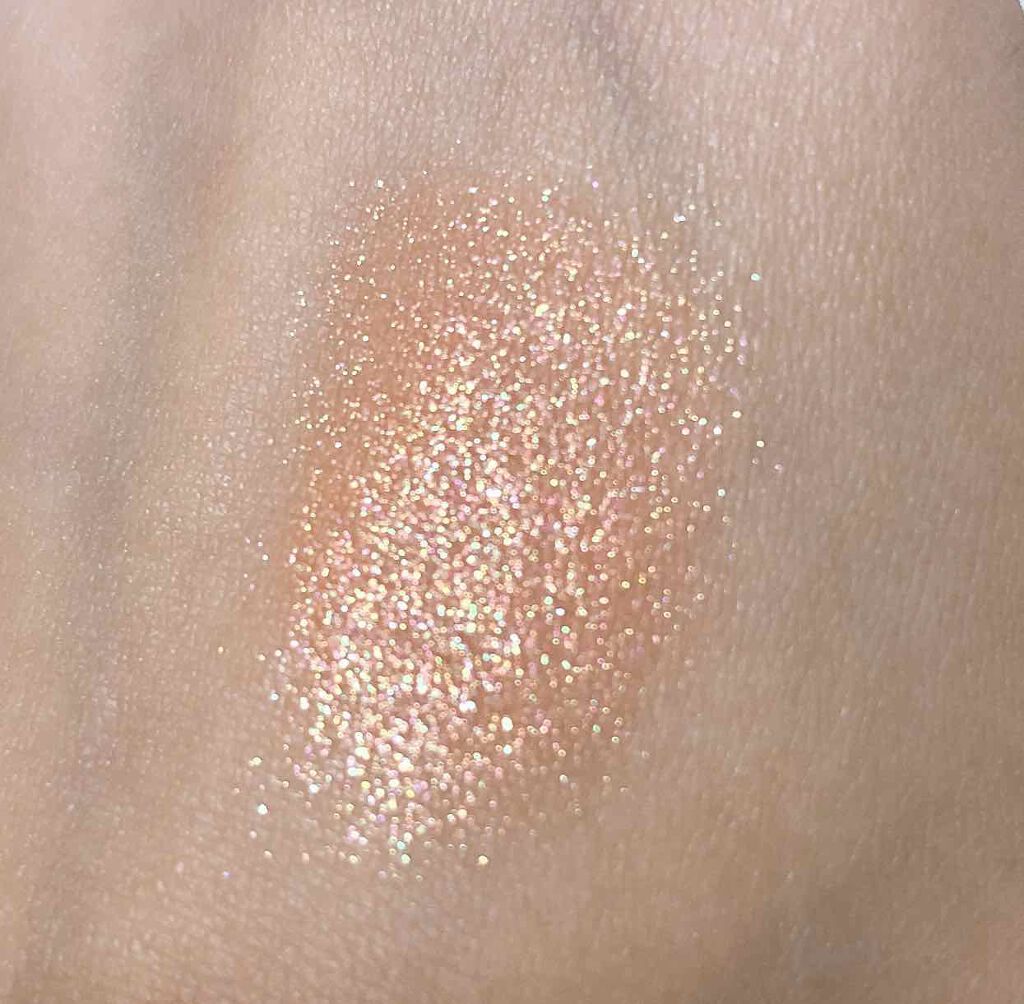 プリズム エアー シャドウ/CLIO/単色アイシャドウを使ったクチコミ（2枚目）