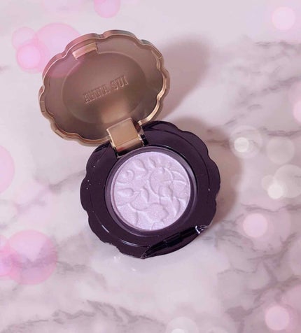 アイカラー/ANNA SUI/単色アイシャドウを使ったクチコミ(2枚目)