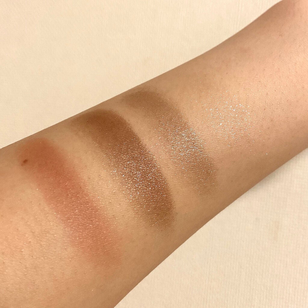 シグニチャー カラー アイズ/SUQQU/アイシャドウパレットを使ったクチコミ(3枚目)