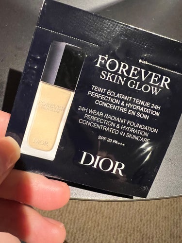 ディオールスキン フォーエヴァー フルイド グロウ/Dior/リキッドファンデーションを使ったクチコミ（1枚目）