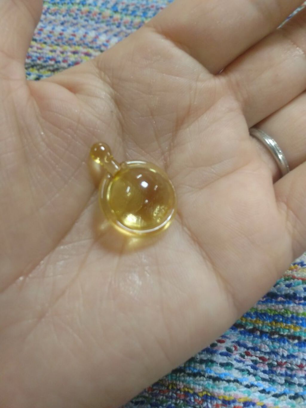 シャイニーゴールドヘアオイル/ダヴ/ヘアオイルを使ったクチコミ(3枚目)