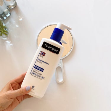 ノルウェー フォーミュラ ディープモイスチャー ボディミルク 250ml/Neutrogena/ボディミルクの画像