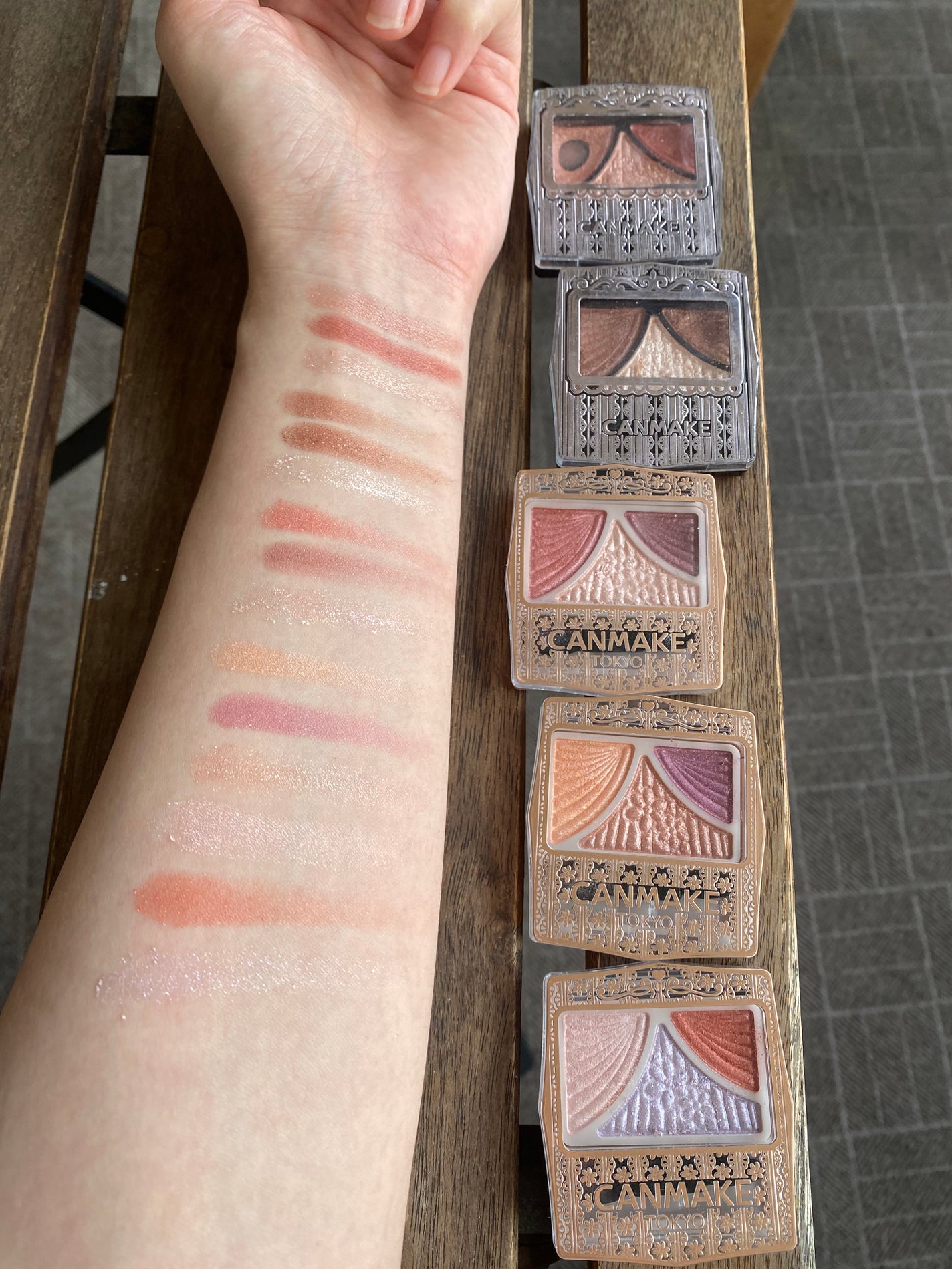 ジューシーピュアアイズ/キャンメイク/アイシャドウパレットを使ったクチコミ(4枚目)