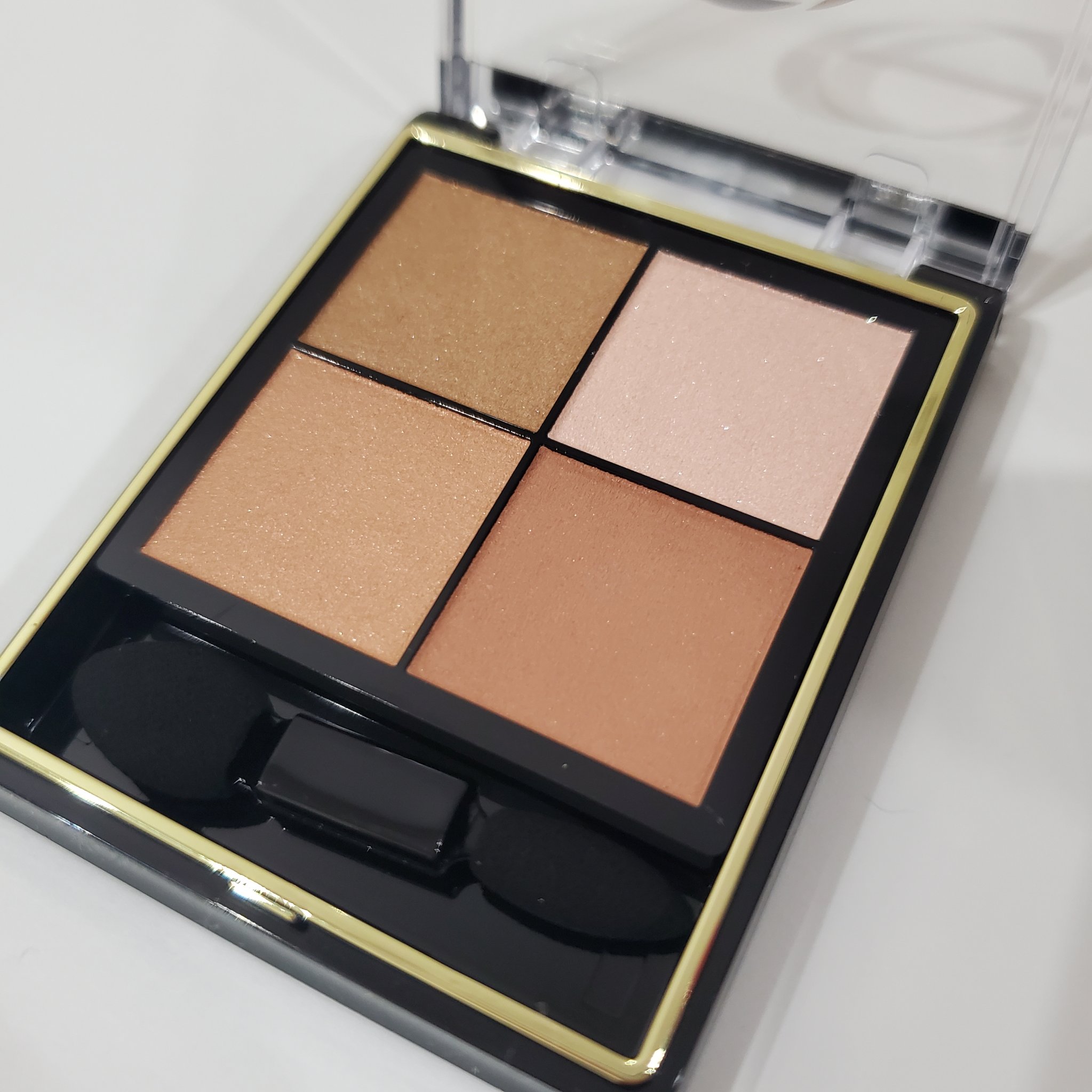 リアルクローズシャドウ/excel/アイシャドウパレットを使ったクチコミ（3枚目）