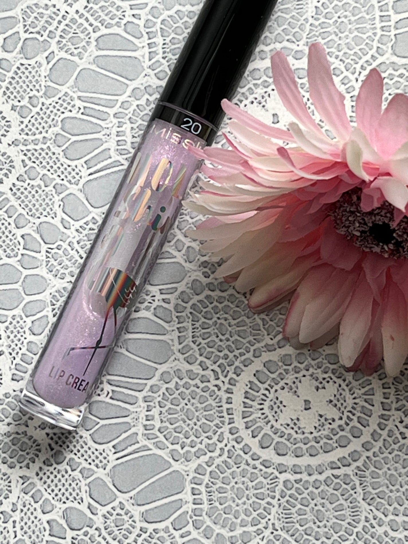 Misslyn ホロシャインリップグロス/Misslyn/リップグロスを使ったクチコミ(2枚目)