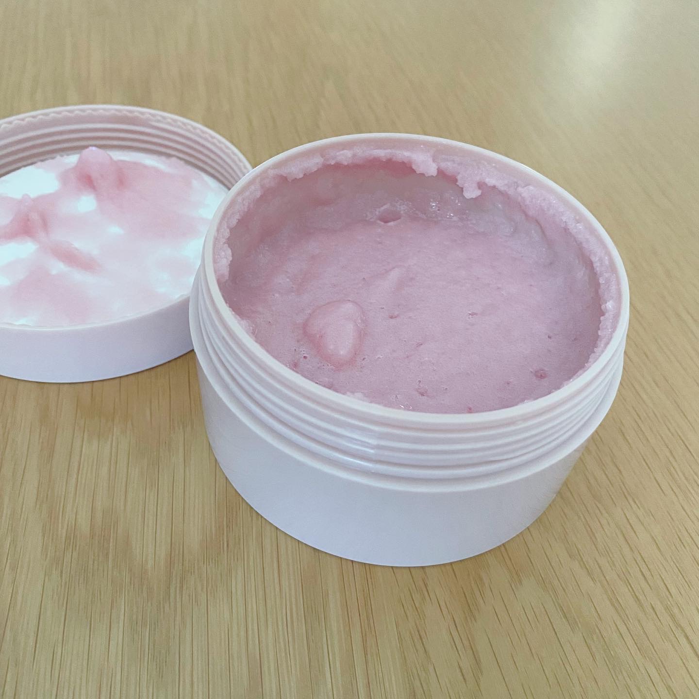 Q+Me スウィート ボム タラソ スクラブ/AGARISM/バストケア・ヒップケアを使ったクチコミ（2枚目）