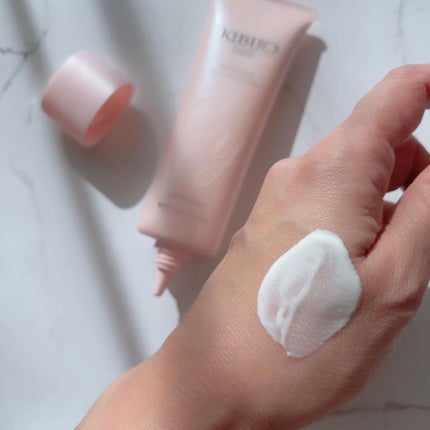 yocco on LIPS 「年齢を重ねるとともに 増える一方の肌の悩み…環境やストレスにも..」(4枚目)