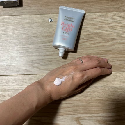 コエンリッチ ザ プレミアム ライトアップ モイストガード ハンドクリーム/コエンリッチQ10/ハンドクリームを使ったクチコミ(4枚目)