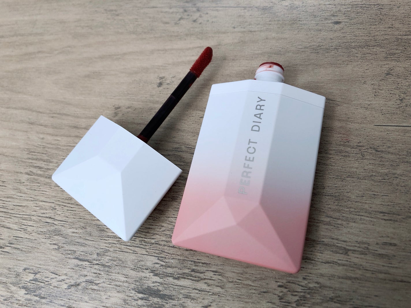 READ ME ウェイトレス ベルベット リップ ステイン「IN LOVE」シリーズ/PERFECT DIARY/口紅を使ったクチコミ(3枚目)