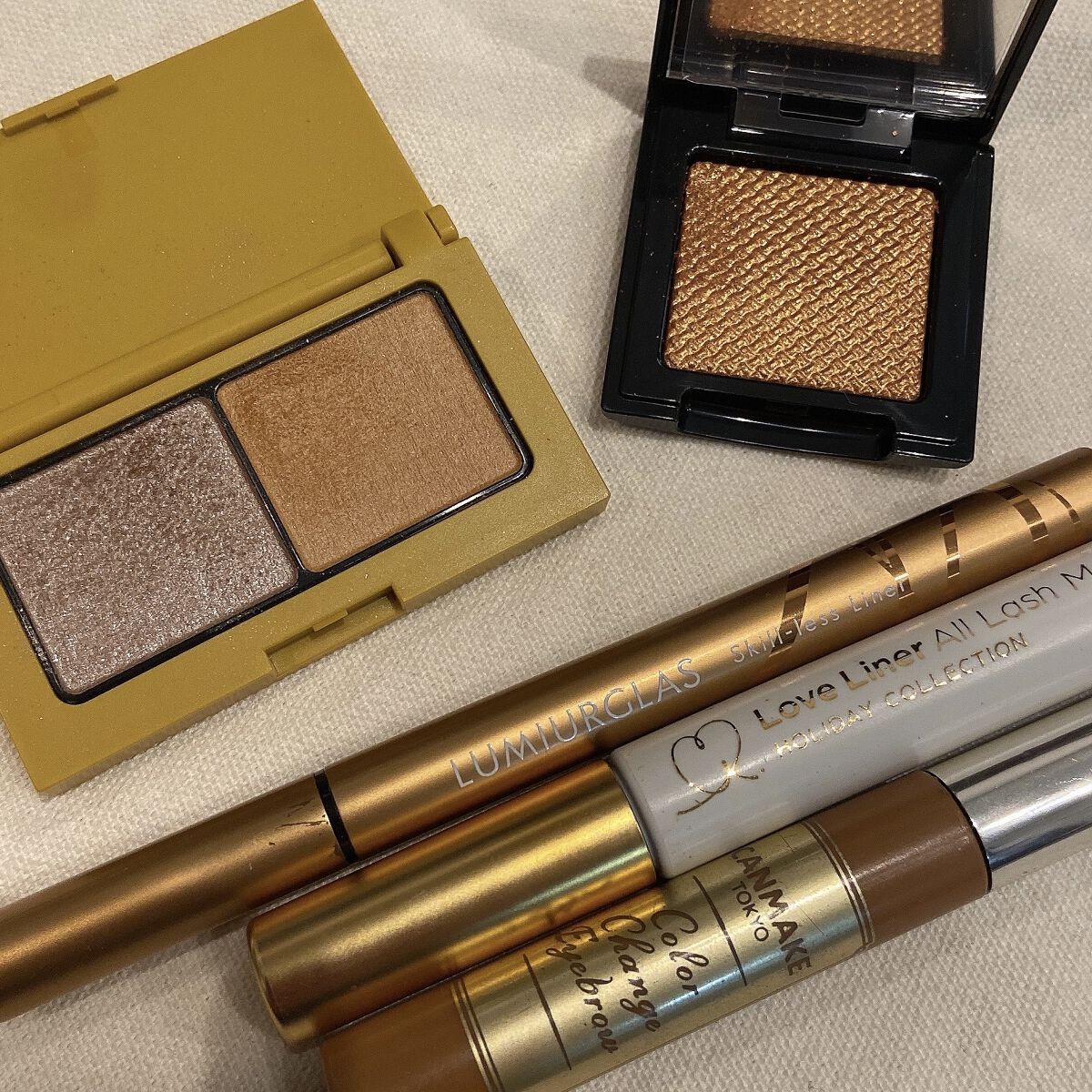 エレガンス ラズル スターアイカラー S02 Golden Knights/エレガンス ラズル /単色アイシャドウを使ったクチコミ（1枚目）