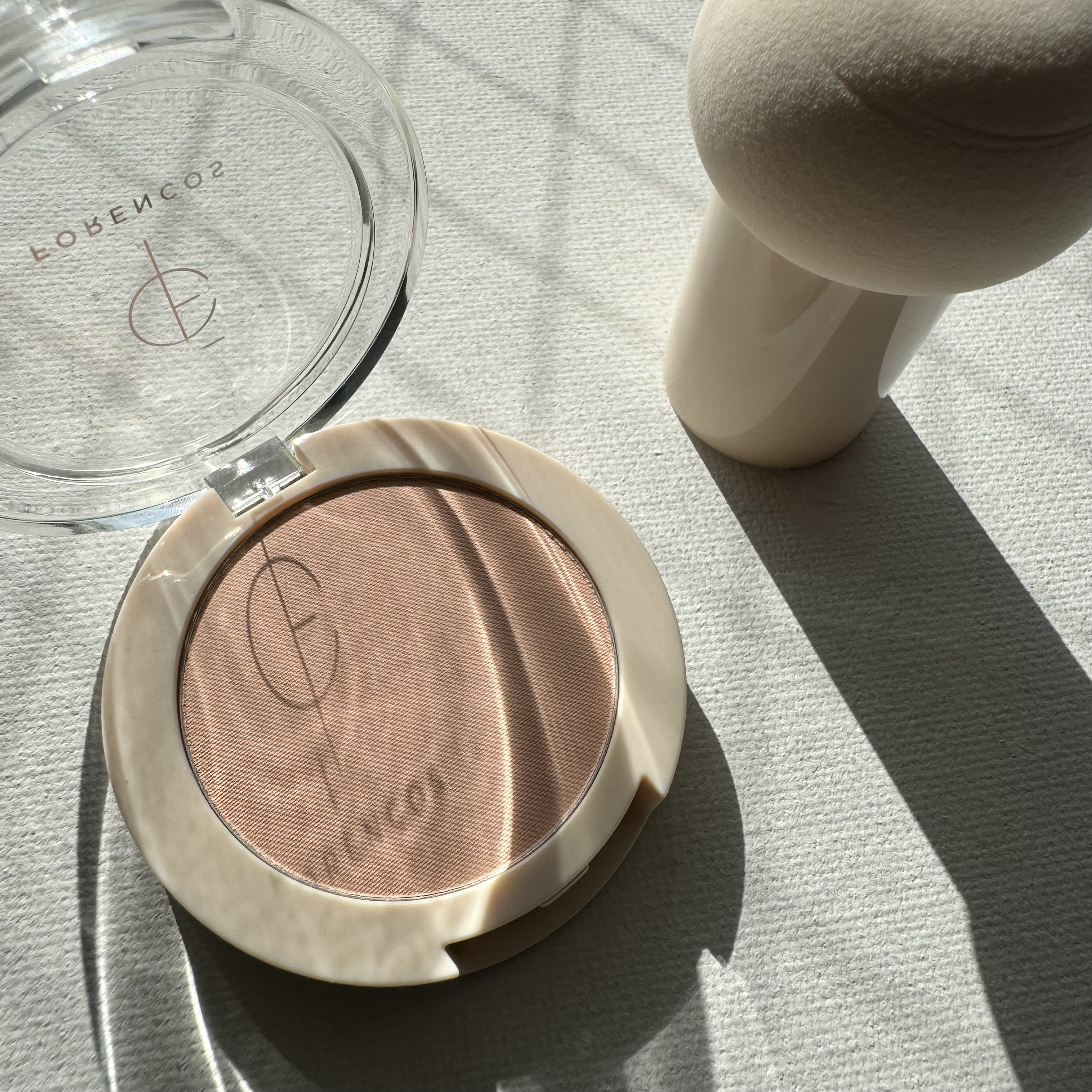 ベアブラッシャー パフ付き 02 オランジェ/フォレンコス/パウダーチークを使ったクチコミ（2枚目）