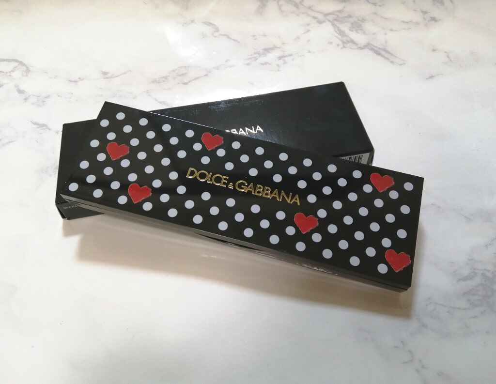 DOLCE&GABBANA BEAUTY アイラブドットのクチコミ「DOLCE&GABBANA BEAUTY
アイラブドットパレット

9900円とお高いこのパレ.....」（1枚目）