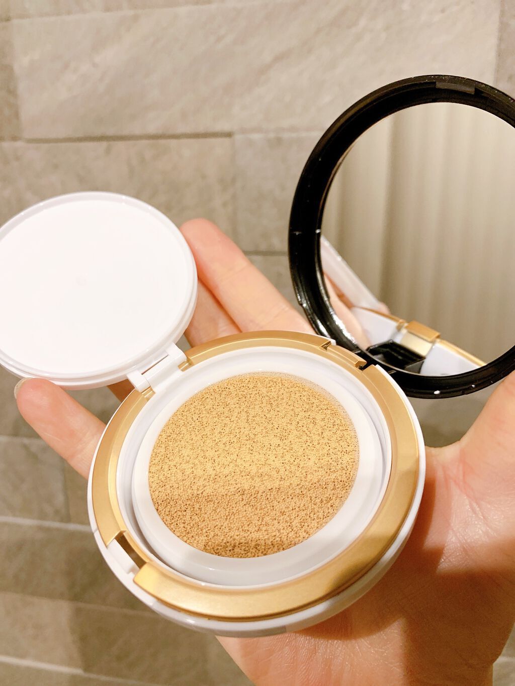 日高 on LIPS 「ナイアシンアミド配合のクッションファンデーション、見つけちゃい..」(5枚目)