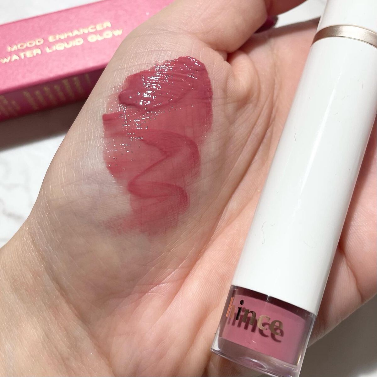 ムードインハンサーウォーターリキッドグロウ/hince/口紅を使ったクチコミ（3枚目）