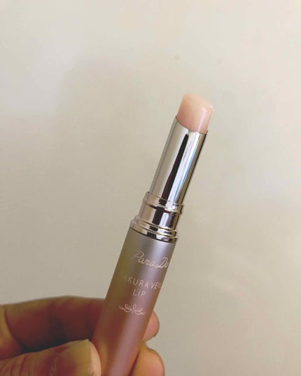 サクラヴェールリップ/パラドゥ/リップクリームを使ったクチコミ(2枚目)