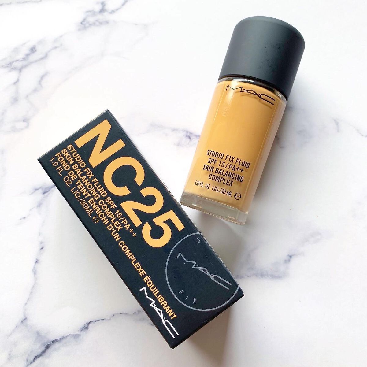 スタジオフィックス フルイッド SPF 15/M・A・C/リキッドファンデーションを使ったクチコミ（2枚目）