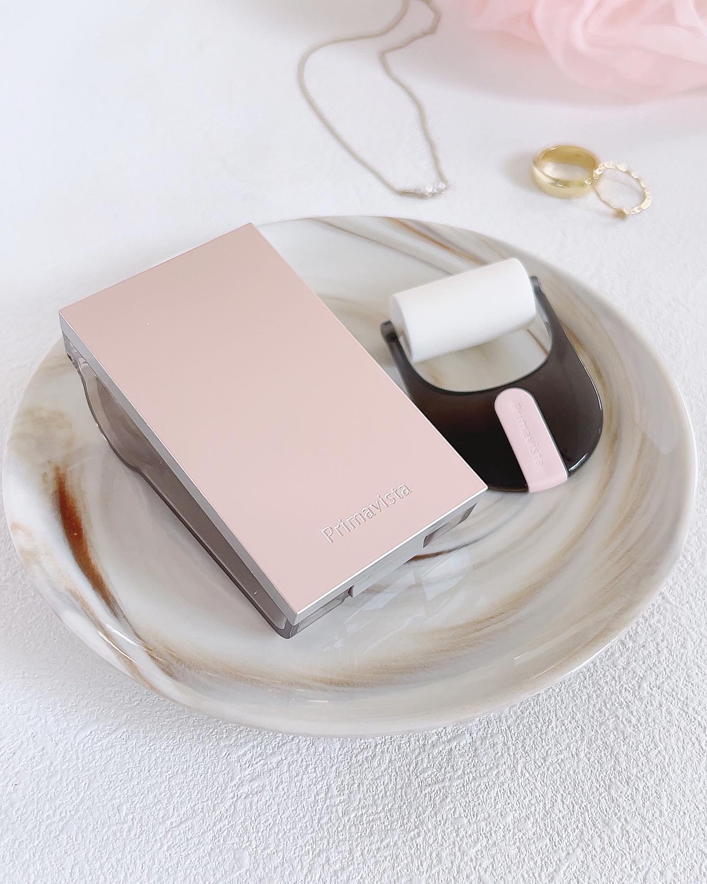 プリマヴィスタ デイトリートメントバーム 〈ローラータイプ〉/プリマヴィスタ/その他ファンデーションを使ったクチコミ（2枚目）