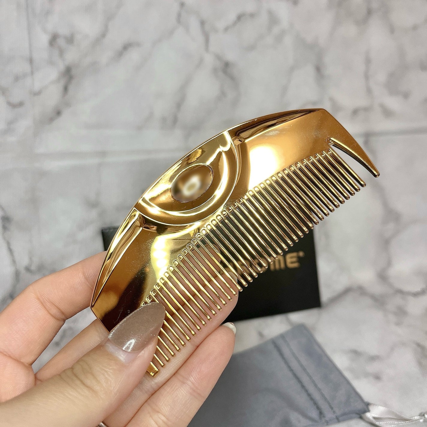 (R)K24GPツキ ゴールド/LOVECHROME/ヘアコームを使ったクチコミ(3枚目)