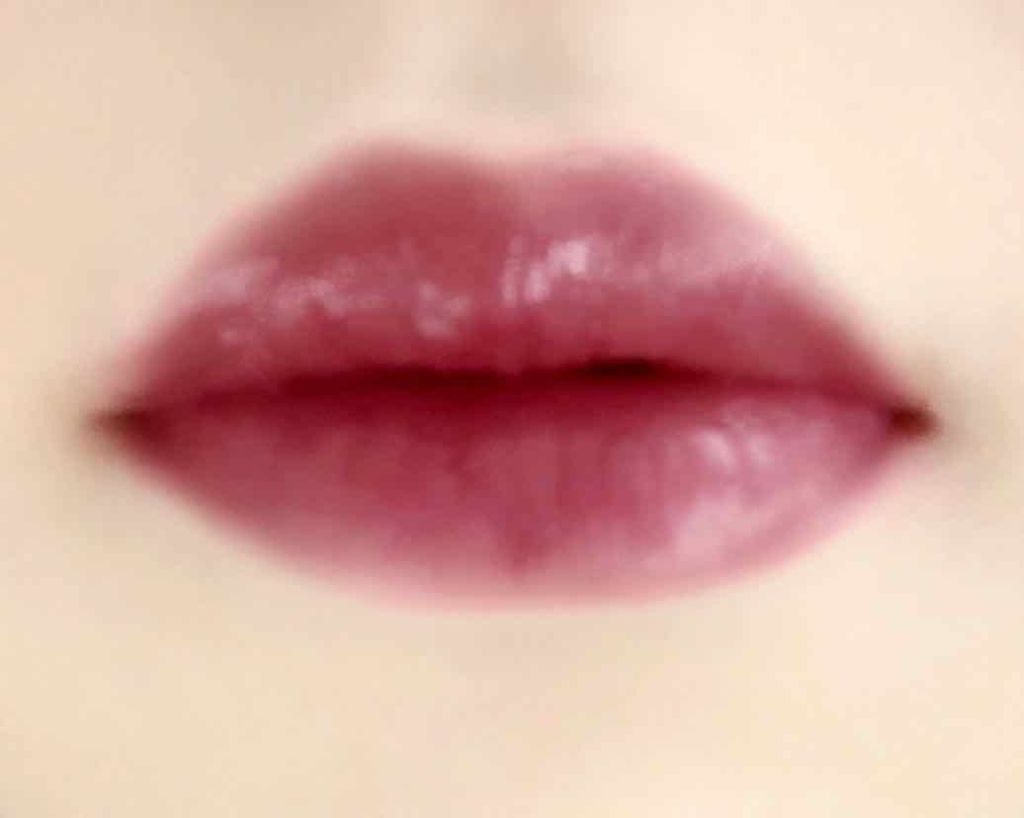 LIP38℃ +UnFrame<ホログラフィック>/UZU BY FLOWFUSHI/リップグロスを使ったクチコミ(1枚目)