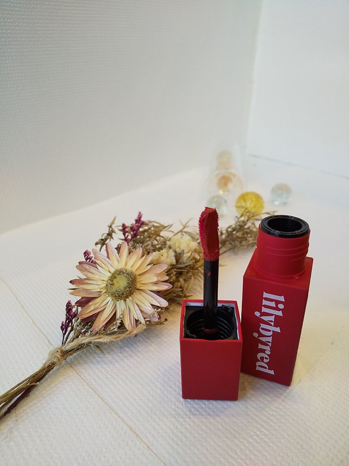 ブラッディライアー コーティングティント 06 ロージーストロベリー(Rosy Strawberry)/lilybyred/リップティントを使ったクチコミ（1枚目）