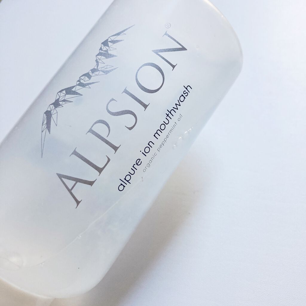 Now Foods XyliWhite Toothpaste Gel Refreshmintのクチコミ「メイクもスキンケアもフレグランスも﻿
それなりに移り気な私だけど﻿
口腔ケアはもう長らく.....」（3枚目）