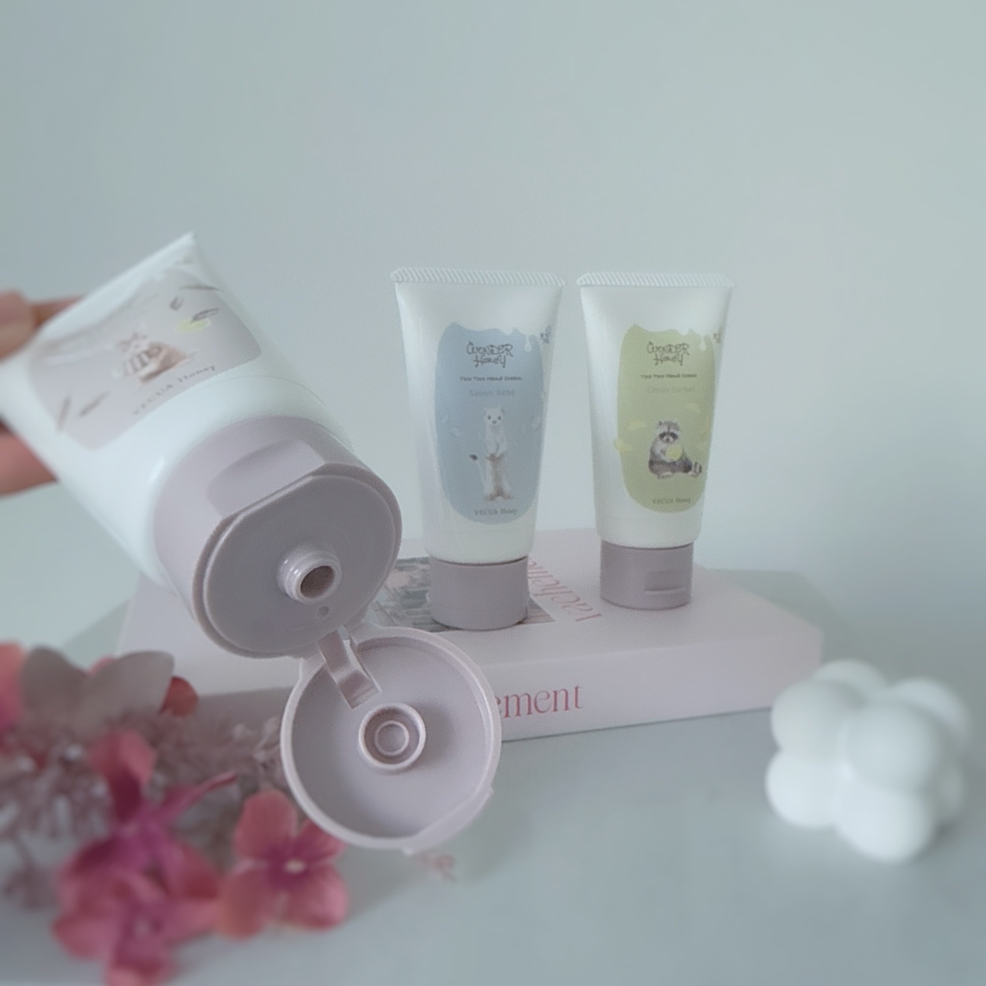 ワンダーハニー とろとろハンドクリーム サボンべべ/VECUA Honey/ハンドクリームを使ったクチコミ（2枚目）