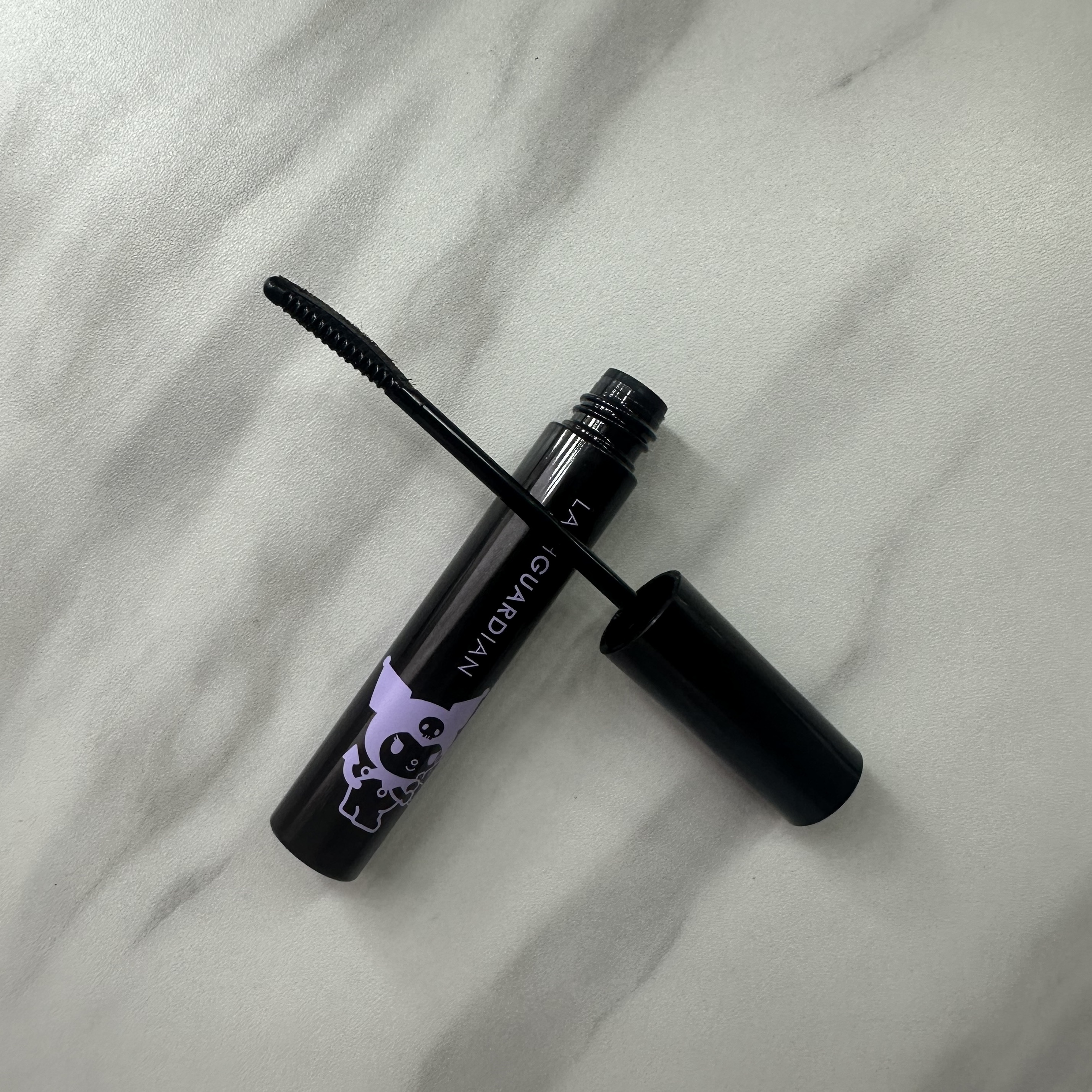 ラッシュガーディアン アングラヴィティマスカラ 01 メタブラック（クロミ限定デザイン）/LASHGUARDIAN/マスカラを使ったクチコミ（2枚目）