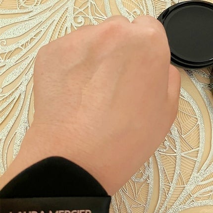 フローレス ルミエール ラディアンス パーフェクティング トーンアップ クッション/ローラ メルシエ/クッションファンデーションを使ったクチコミ(9枚目)