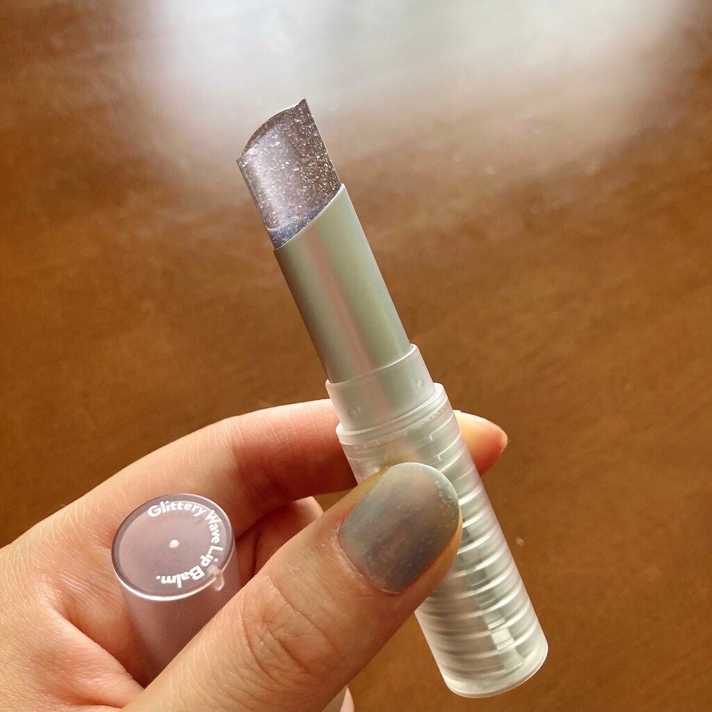 グリッタリーウェブリップバーム/unleashia/リップケアを使ったクチコミ(1枚目)