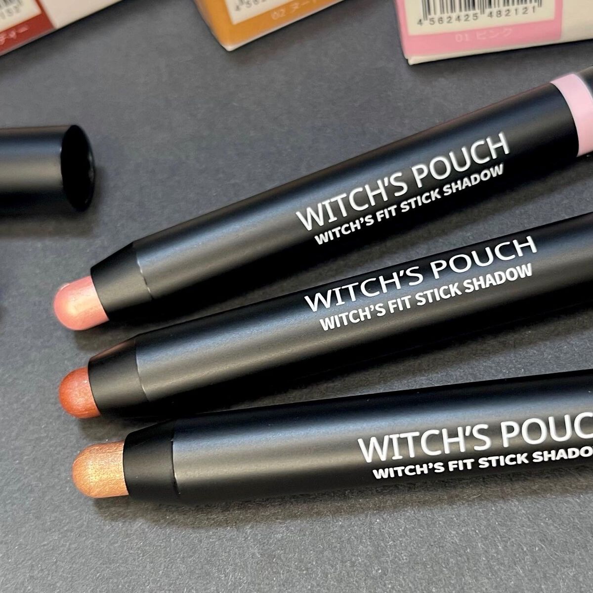 ウィッチズ フィットスティックシャドウ/Witch's Pouch/スティックアイシャドウを使ったクチコミ(6枚目)