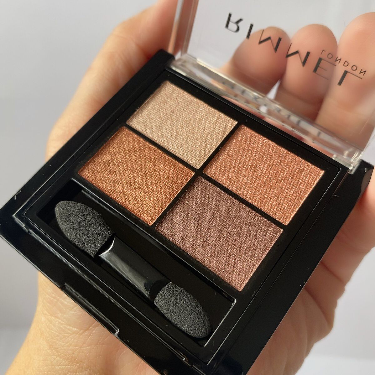 ワンダー エバー アイシャドウ/リンメル ロンドン/アイシャドウパレットを使ったクチコミ（3枚目）