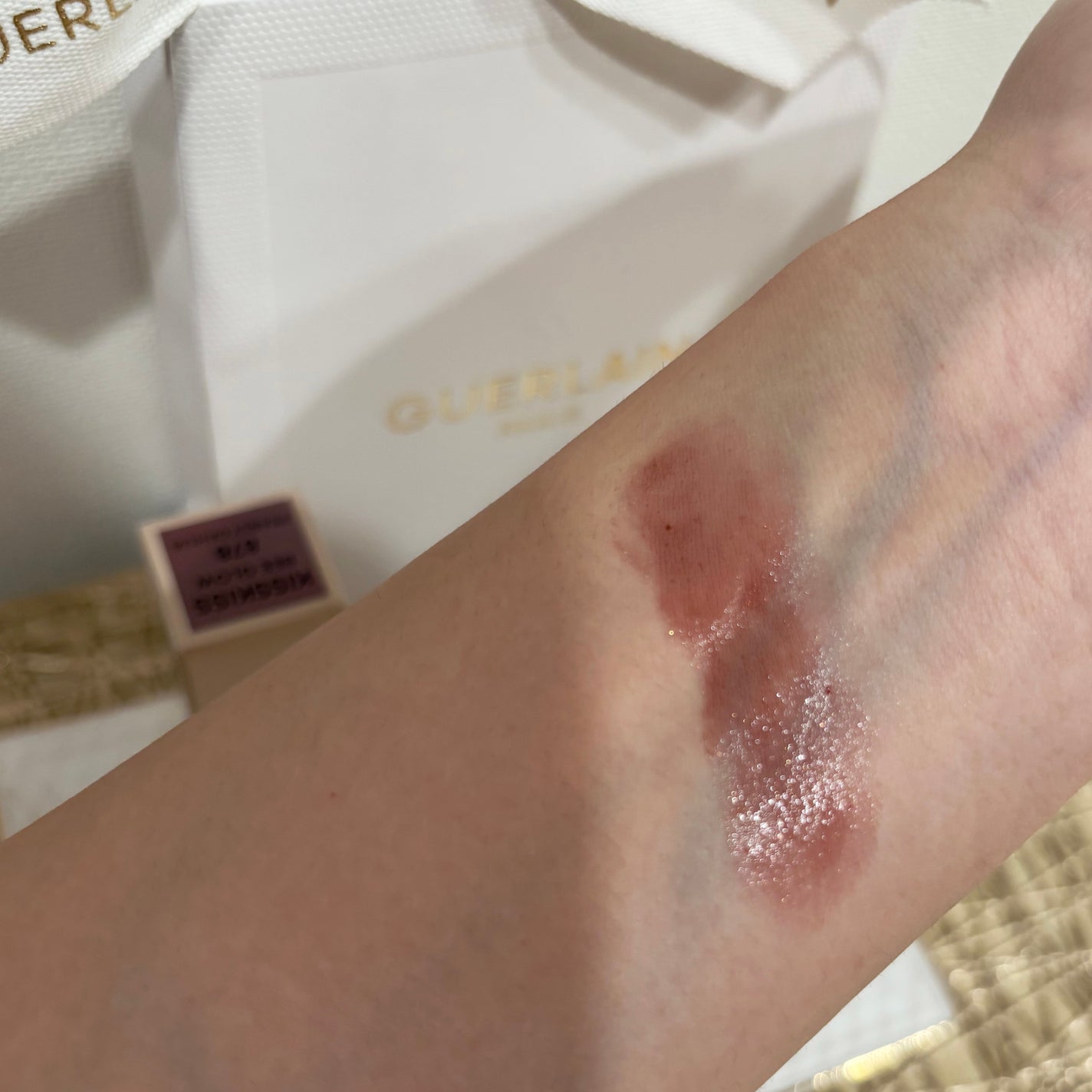 キスキス ビー グロウ パーリー/GUERLAIN/口紅を使ったクチコミ(3枚目)