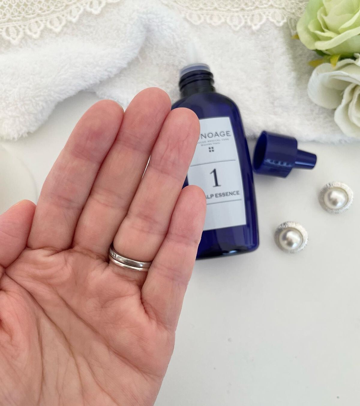 MUNOAGE(ミューノアージュ) Wアプローチヘアプログラムのクチコミ「皮膚科医共同開発、クリニック発想の女性のための育毛ケア💆‍♀️
使い方は、朝晩頭皮に直接馴染ま.....」（2枚目）