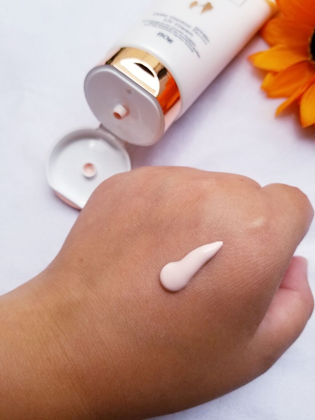 Mother&Daughter UVカラーCクリームのクチコミ「マザーアンドドーター 
カラーコントロールクリーム
SPF50+　PA++++
・内容量80g.....」（2枚目）