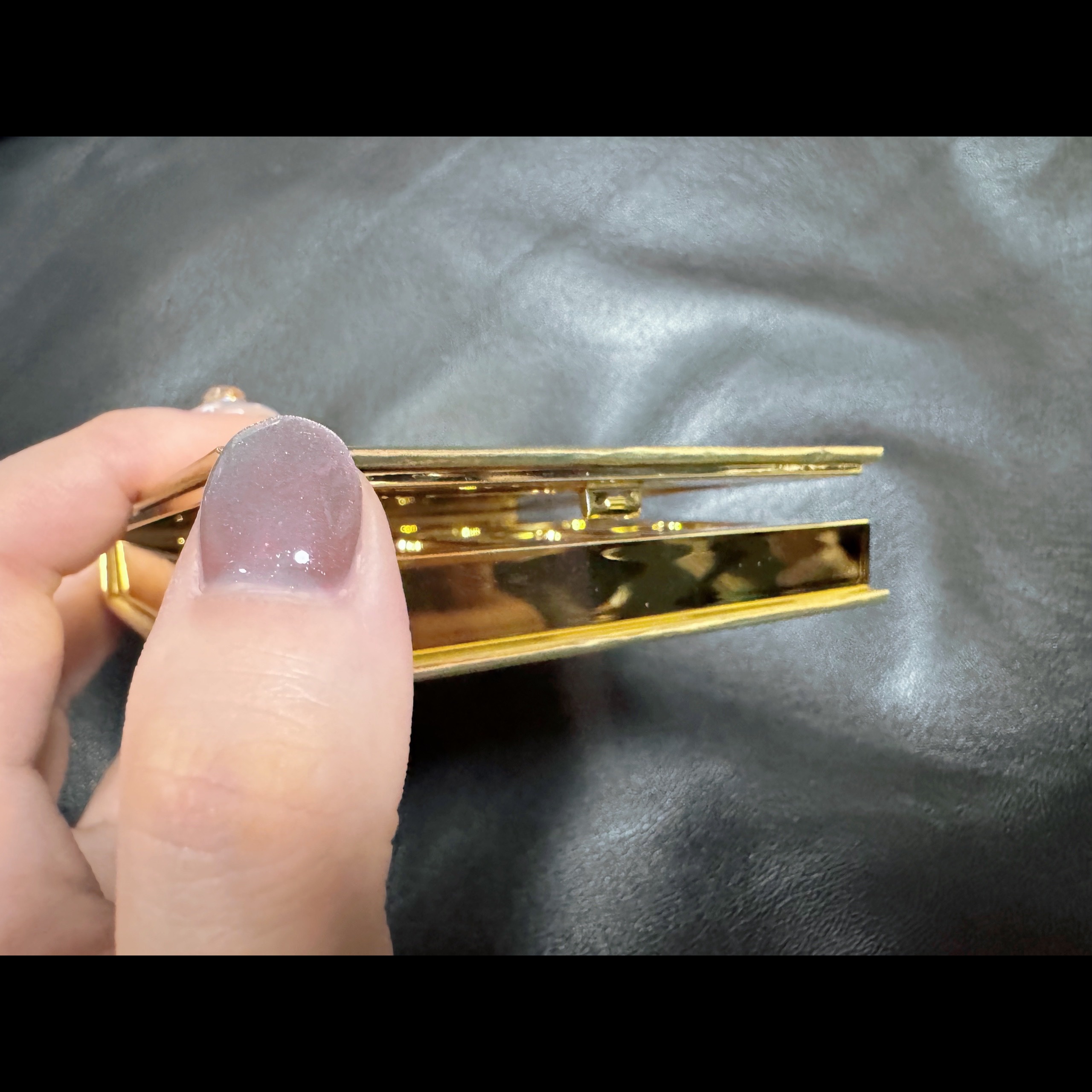 スターライト ドリームス アイシャドウ パレット /ローラ メルシエ/アイシャドウパレットを使ったクチコミ（3枚目）