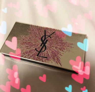 YVES SAINT LAURENT BEAUTE パレット ダズルライトのクチコミ「YSL2017クリスマスコフレ￥12,000-


10月半ばに発表され、今回はいいかなーとパ.....」（2枚目）