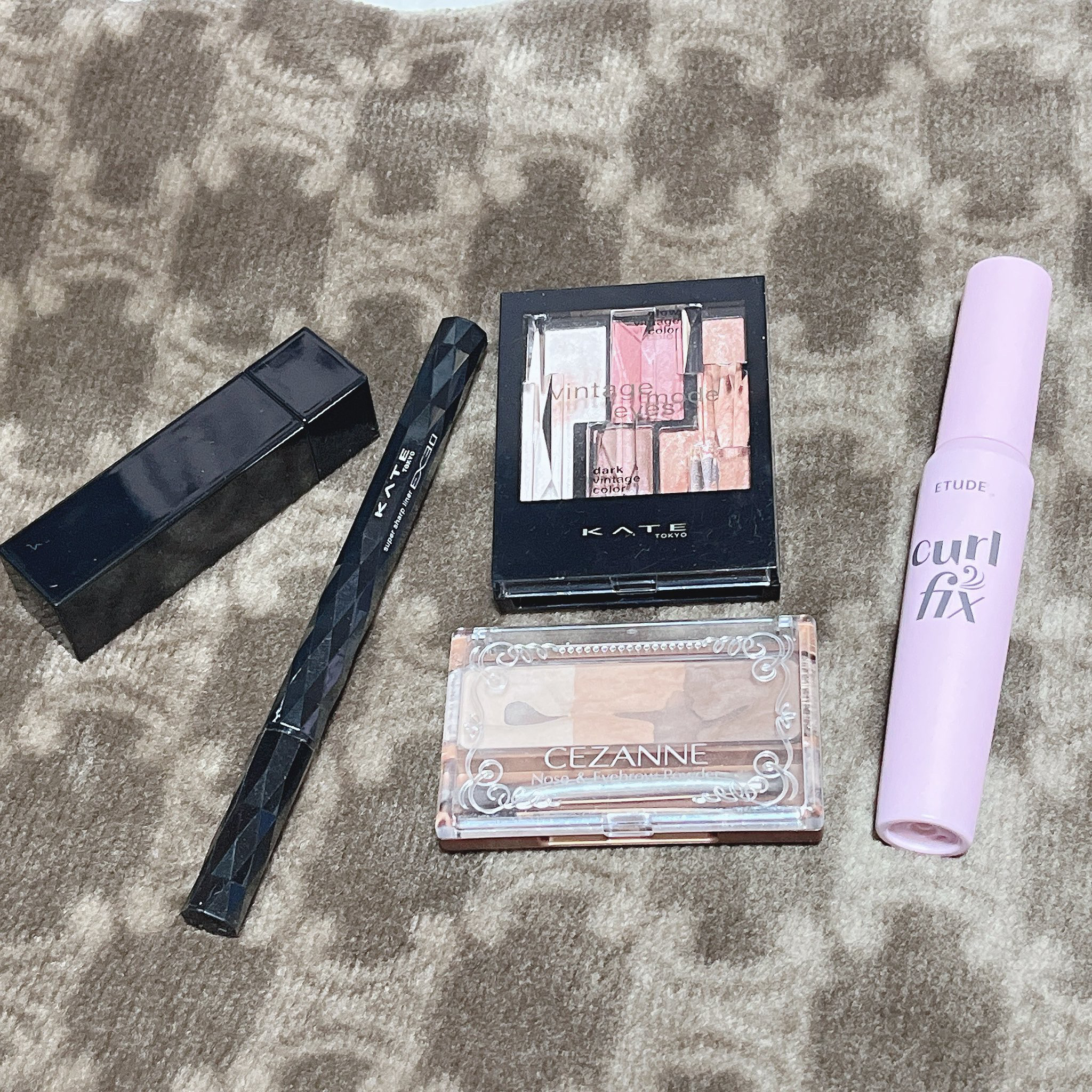 ヴィンテージモードアイズ/KATE/アイシャドウパレットを使ったクチコミ（2枚目）