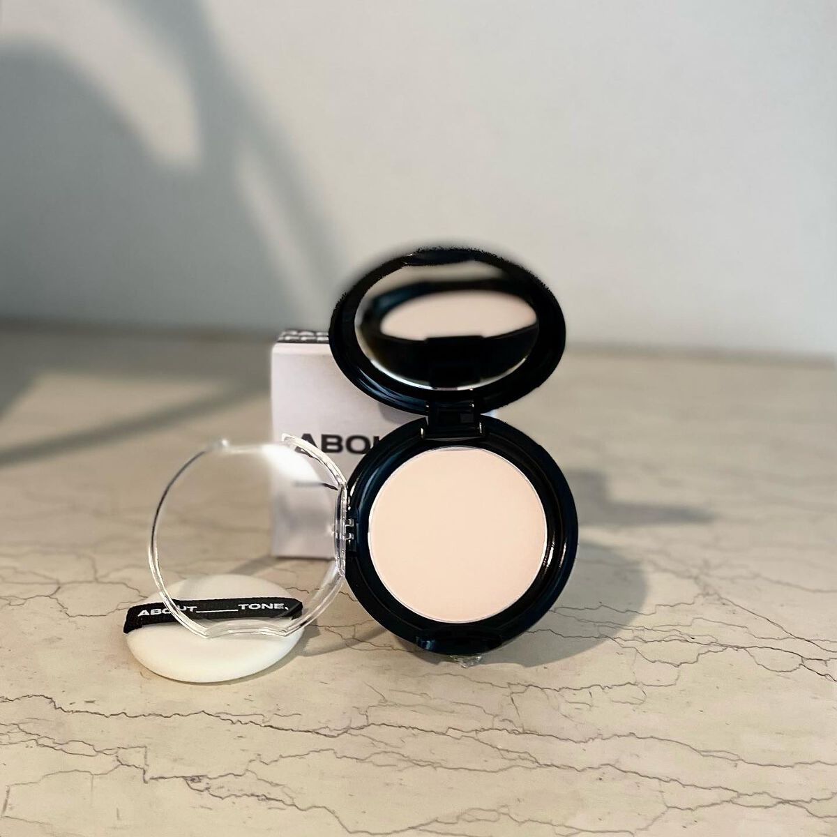 ブラーパウダーパクト 01 フェア/ABOUT TONE/プレストパウダーを使ったクチコミ（2枚目）