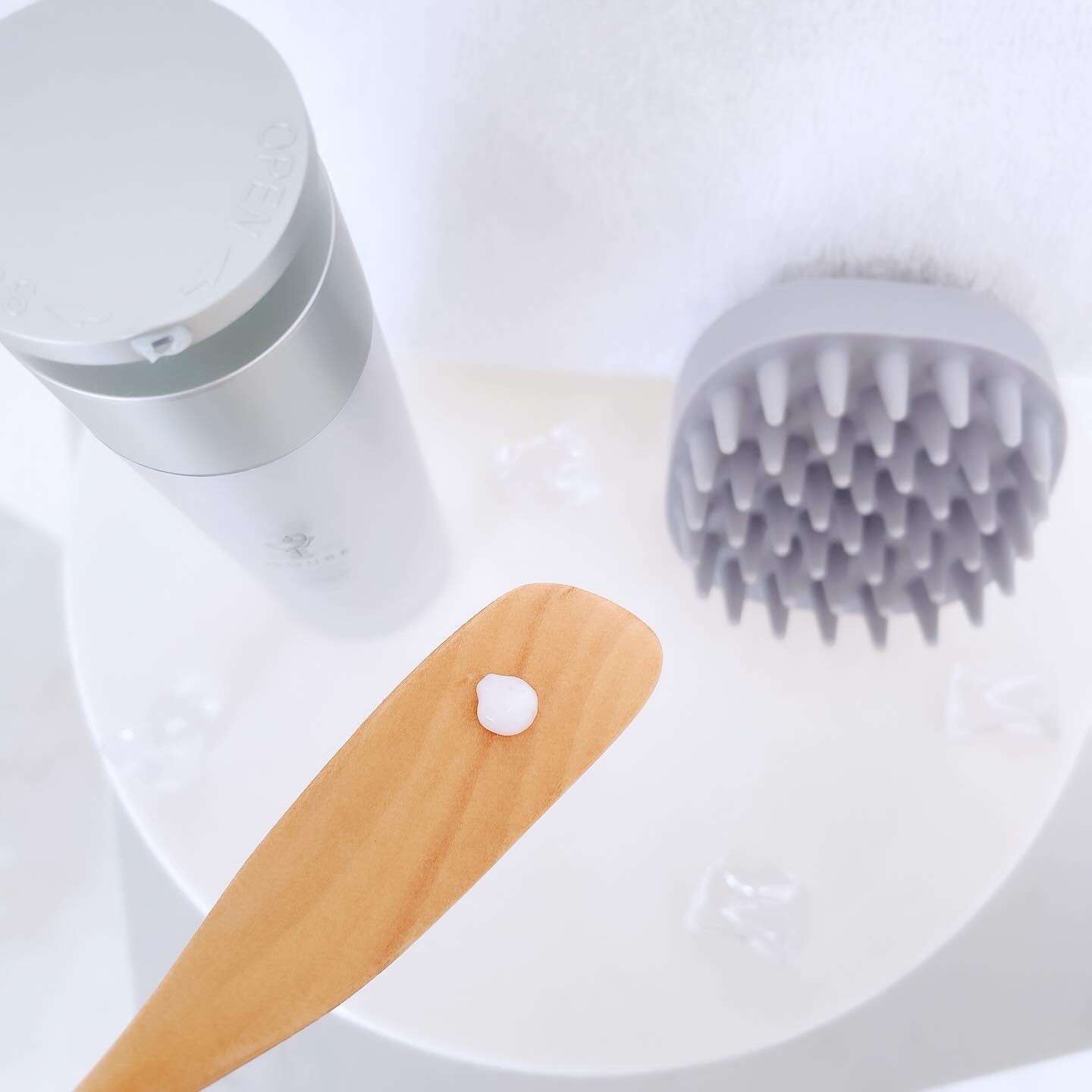 モレキュラーリペアヘアセラム 50mL/MQURE/アウトバストリートメントを使ったクチコミ（2枚目）